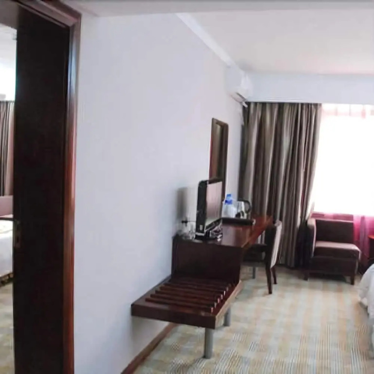 Kingdom Hotel