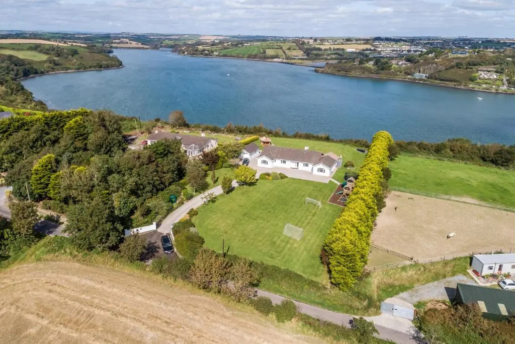 Marina views, Kinsale, Hosted by Exquisite holiday homes, sleeps 20