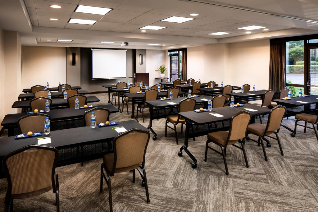 Hyatt Place Dallas Park Central