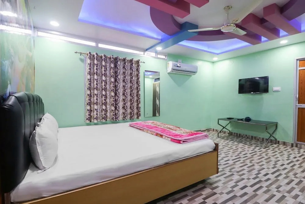 Spot On 46935 Hotel Janki Palace