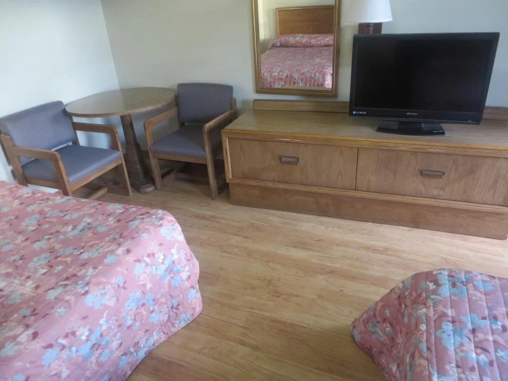 Watseka Motel