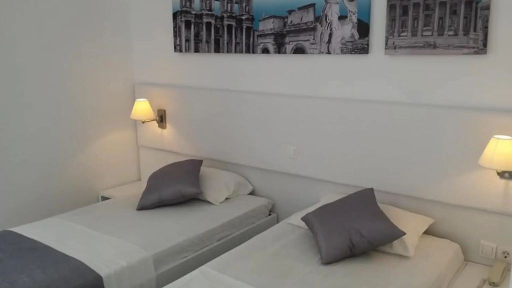 Blue Nest Hotel