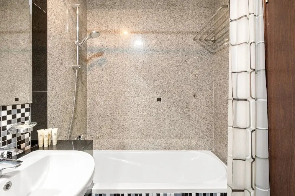 Fairview Residency 1 Bedroom Apartment