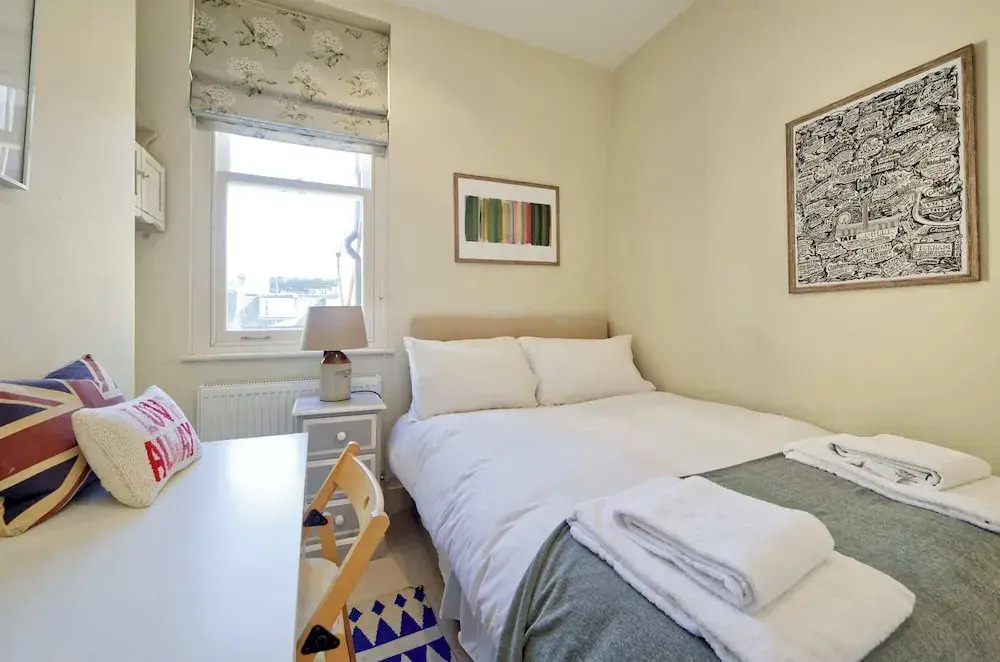 Spacious 3-bedroom Apartment in Earls Court