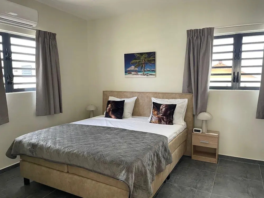 Villa Cuarenta-Y-Tres, Mambo Beach, Jacuzzi