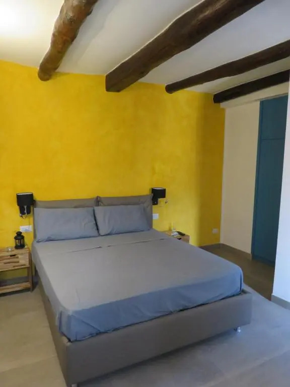 Napoli Suite Toledo 10 by Dimorra