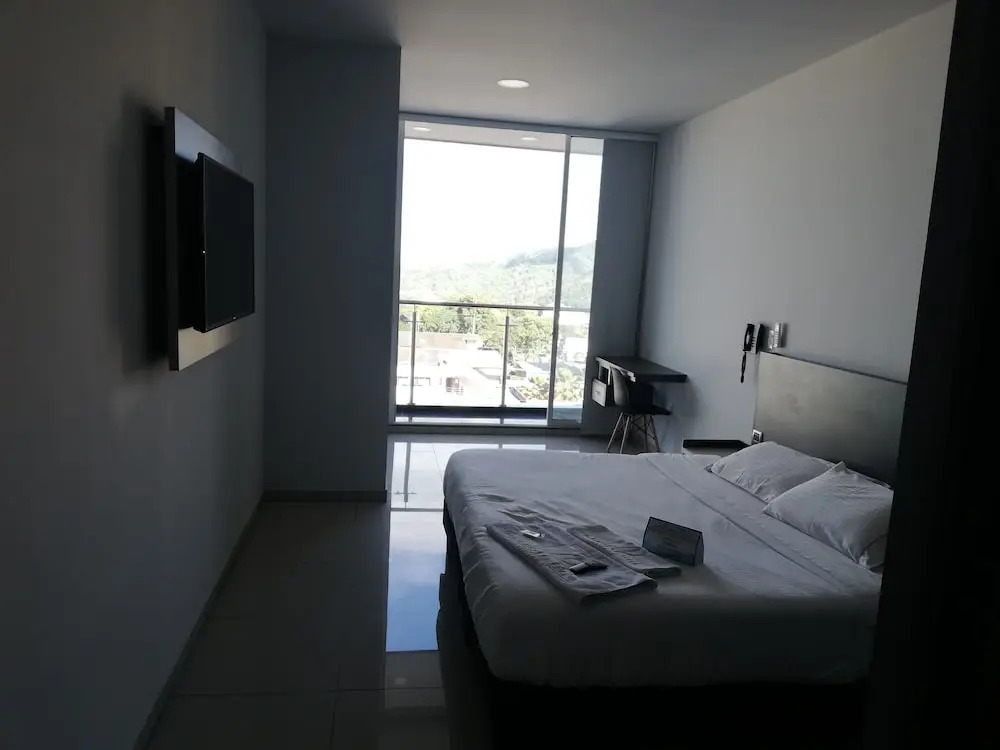 Hotel Doral Inn