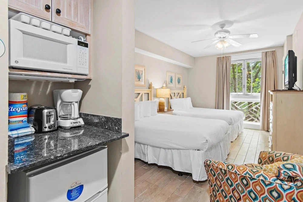 Market Street Inn 232-234 Emerald Escape