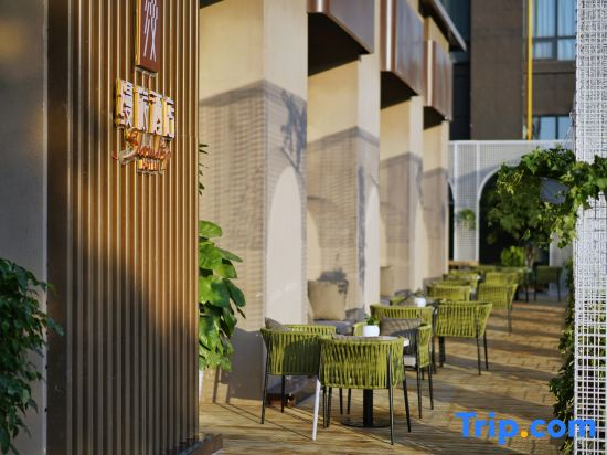 green manlv hotel（Nanchang Honggutan Wanda Plaza cuiyuan) ）