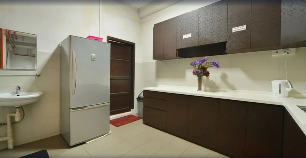 RedDoorz Hostel @ Lavender MRT