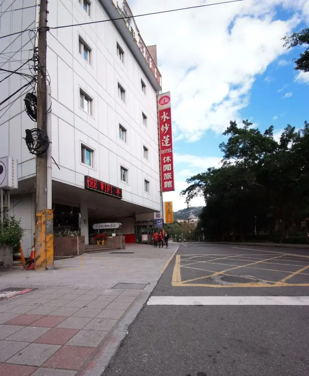 Lotus Hotel