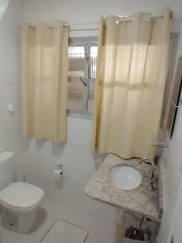 Apto 1 dorm. Guarujá - Pitangueiras - perto da praia