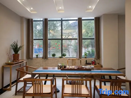 Zhihao Homestay