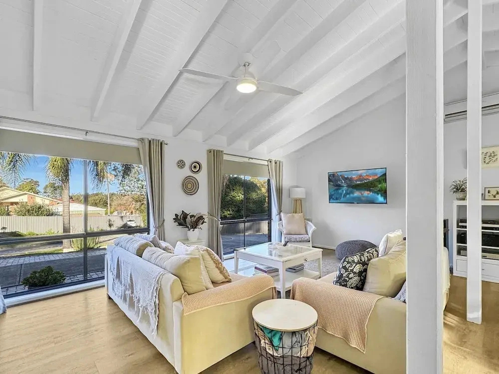 Pet-friendly Private Retreat with Large Backyard