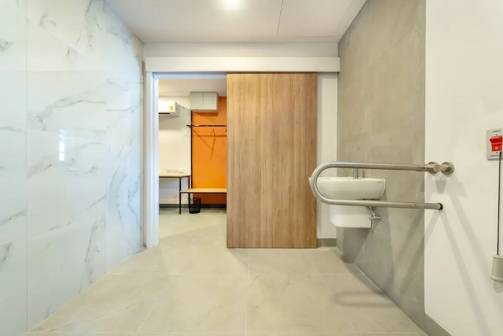 PLAAI Plus Hotel Bowin
