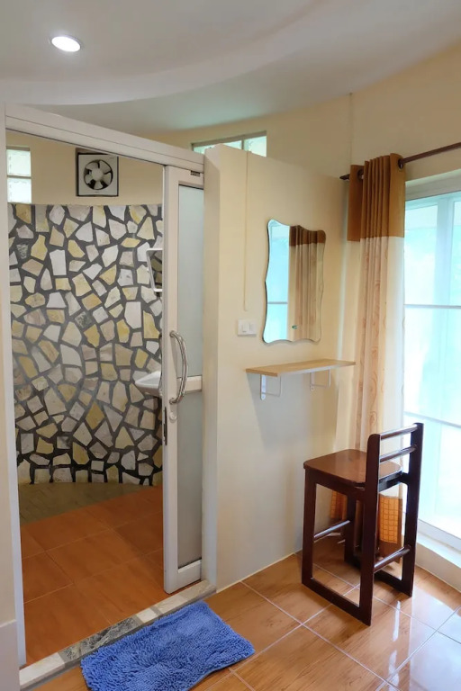 Baansuanchan resort