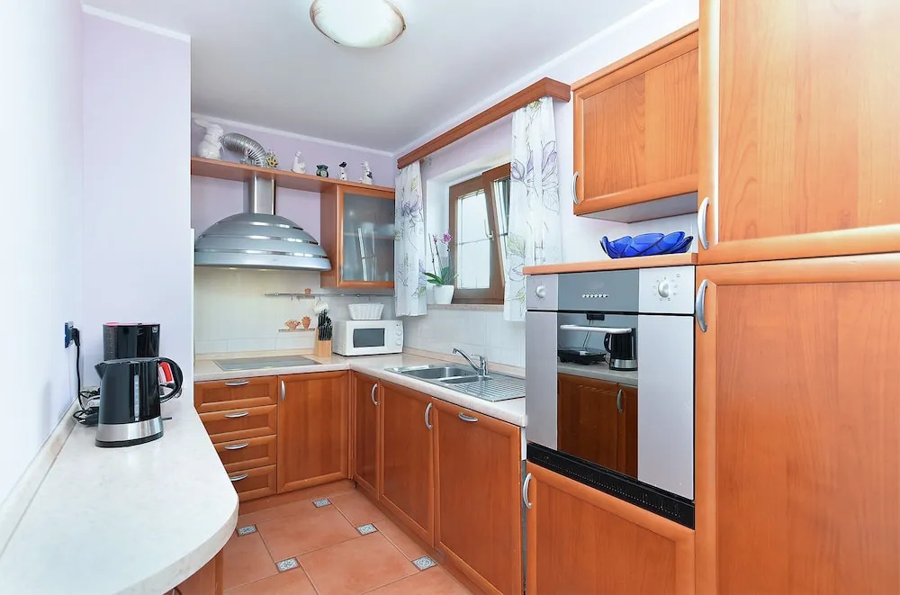Apartment 1917