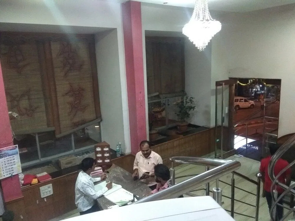 JK Rooms 111 Hotel Shivala