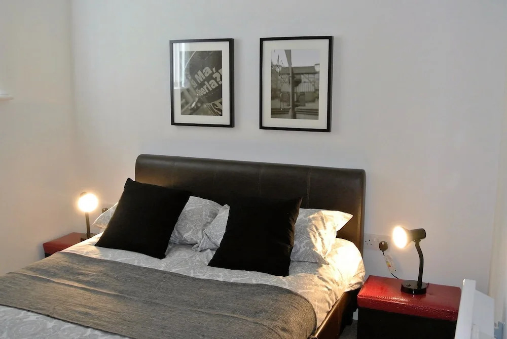 Approved Serviced Apartments - Delta Point
