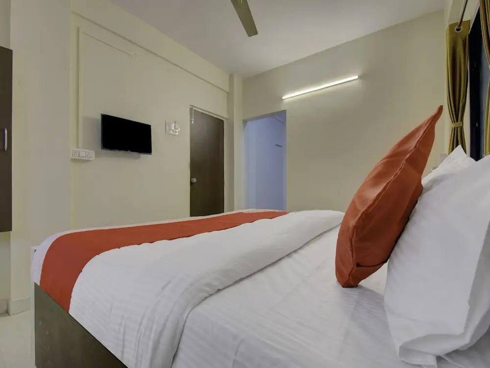 Oyo 38805 Sai Vyankatesh Residency