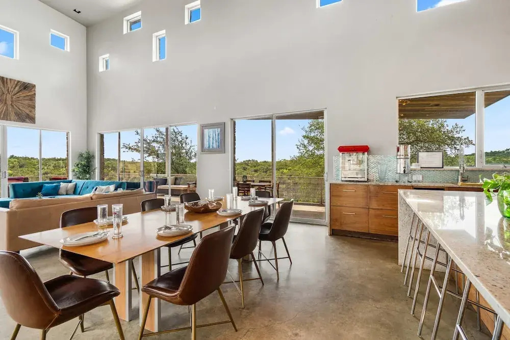 Luxury 4BR Hilltop Retreat With Scenic Views