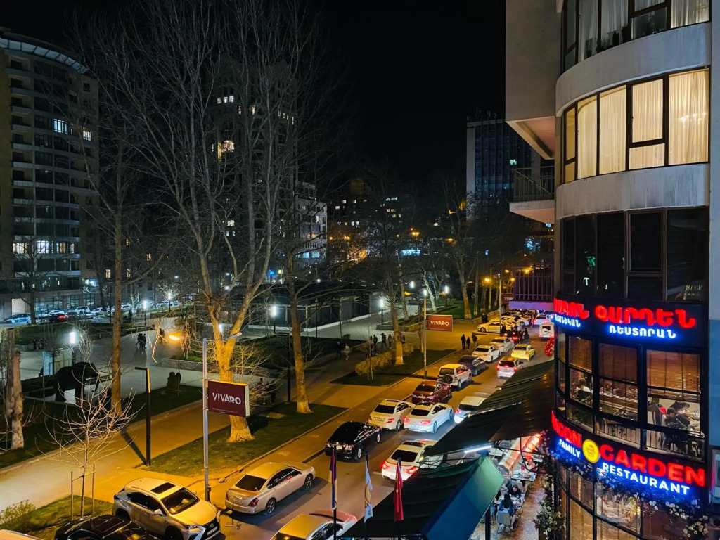 Aram street, 2 bedrooms LUXURY and UNIQUE apartment DI722