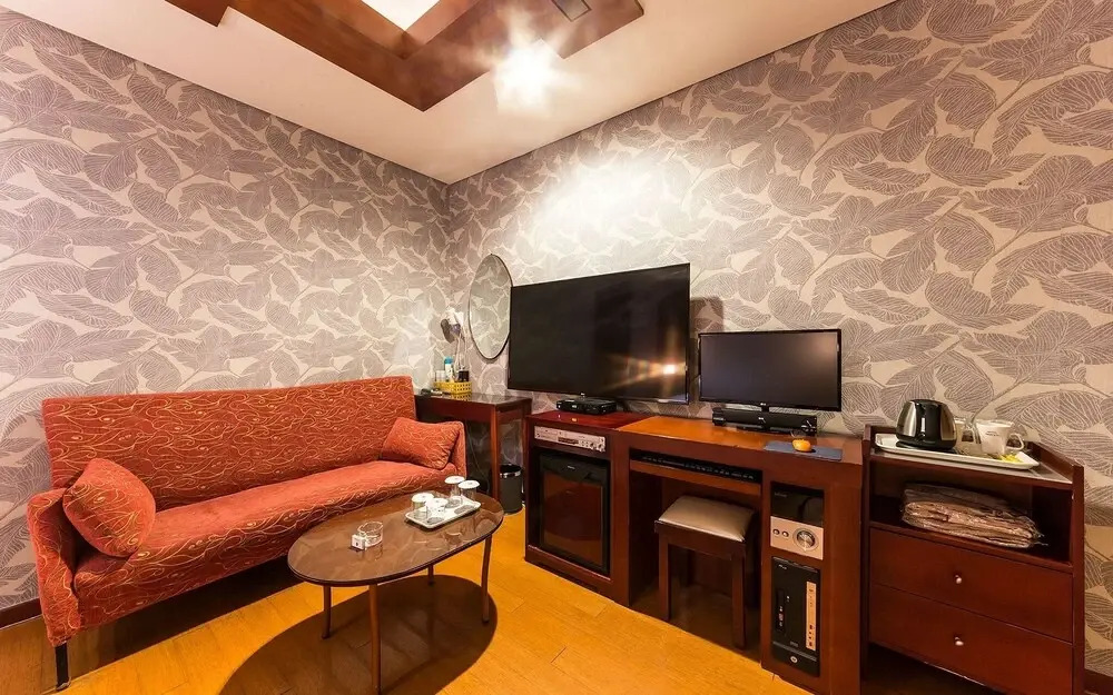 Hotel Bliss