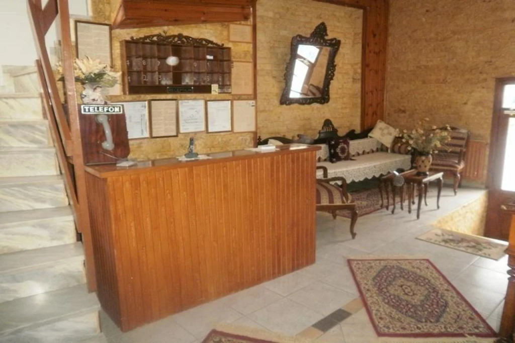 Regina Hotel