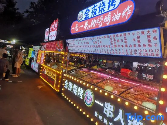 Six Rooms Homestay (Jiangxi Olympic Sports/ Normal University)