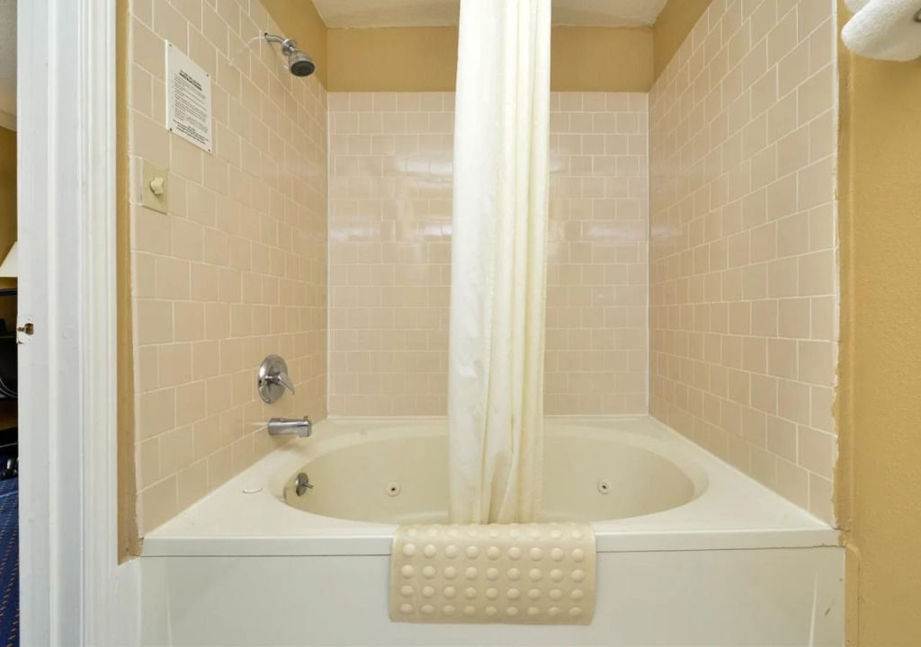 Inn at Bayshore