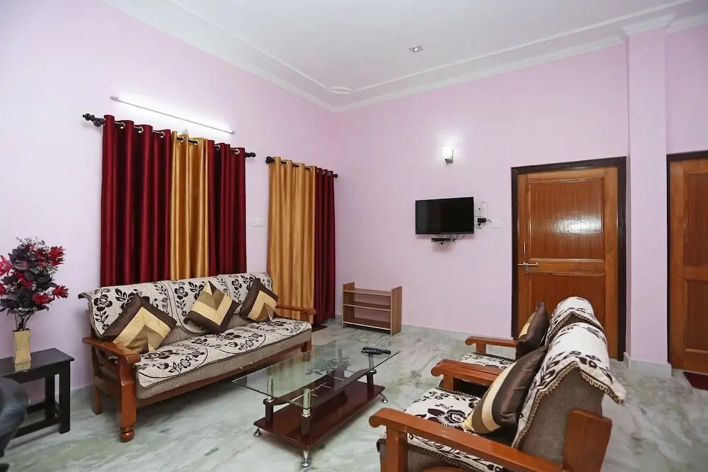 OYO 10774 Home 2BHK Singh Cottage Bhimtal