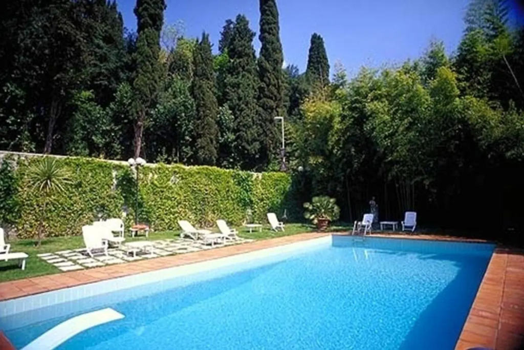 Villa Neroli - Place of Charme