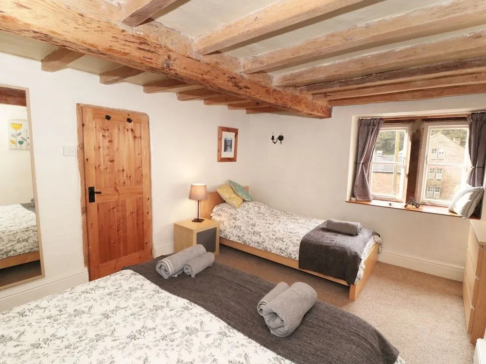 Holly Cottage