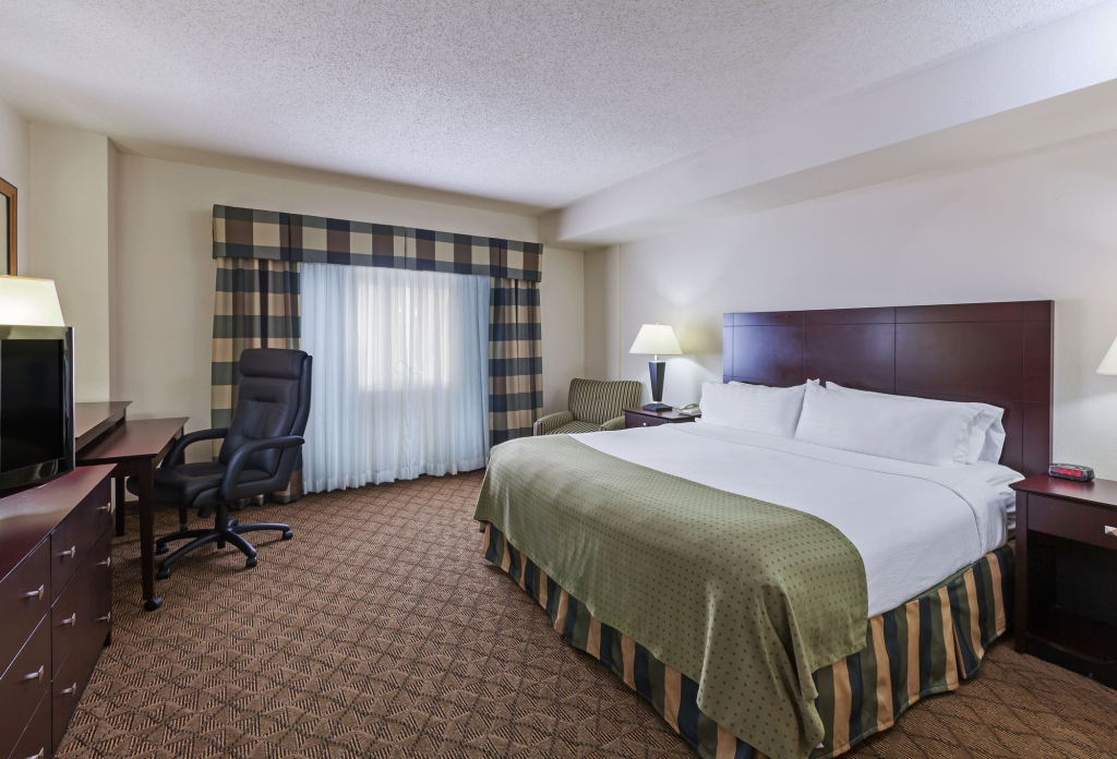 Holiday Inn Springdale-Fayetteville Area by IHG