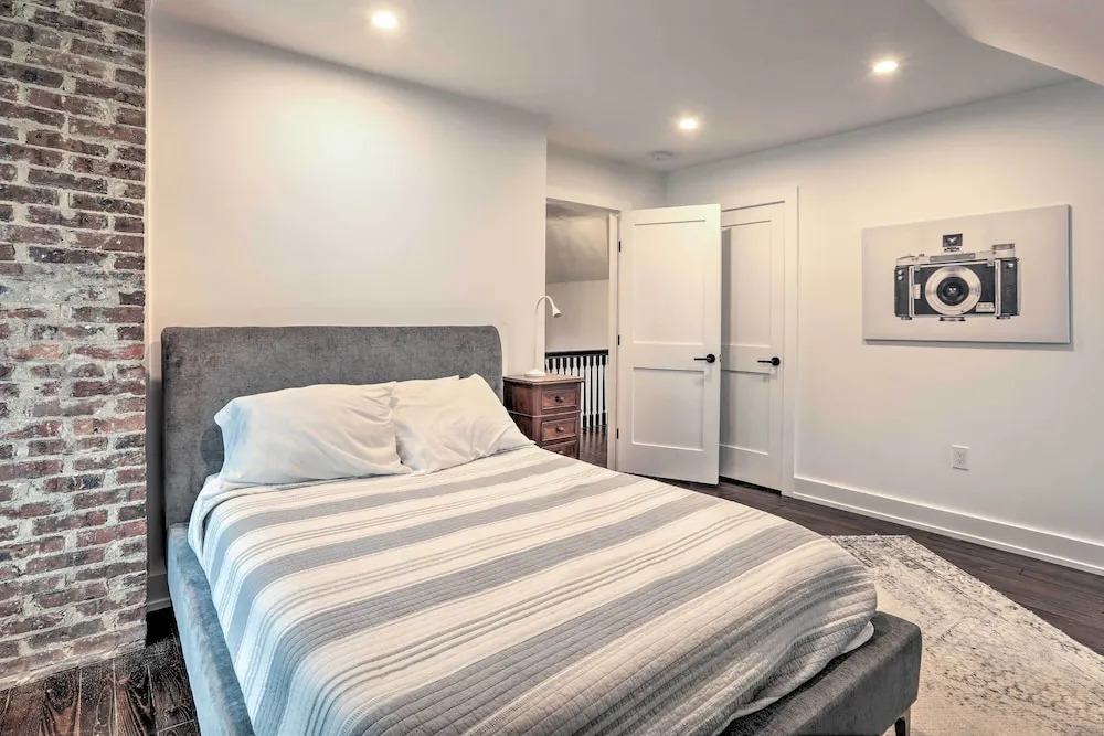 Long Branch Getaway: Grill, 1 Block to Beach!