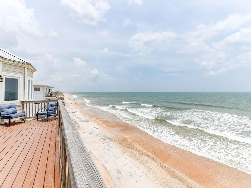 Sun And Surf - Four Bedroom Home