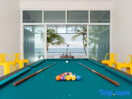 Sleeps 28 | Beachfront Colonial Villa | 6BR | 2 Sea-View Pools | Direct Beach Access