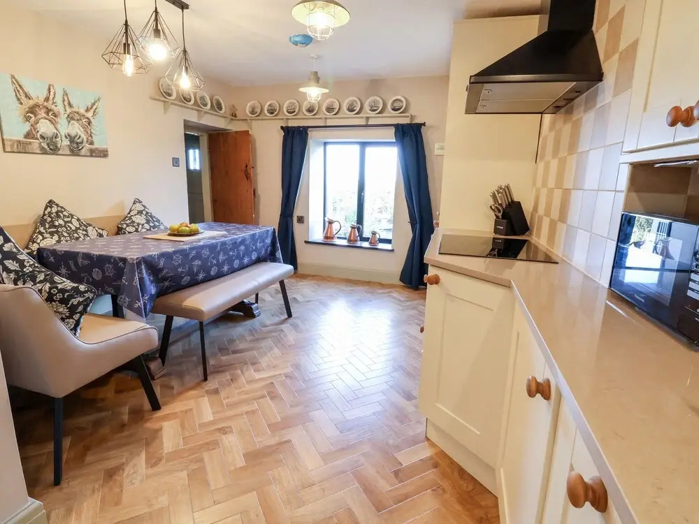 3 Penllan Cottages