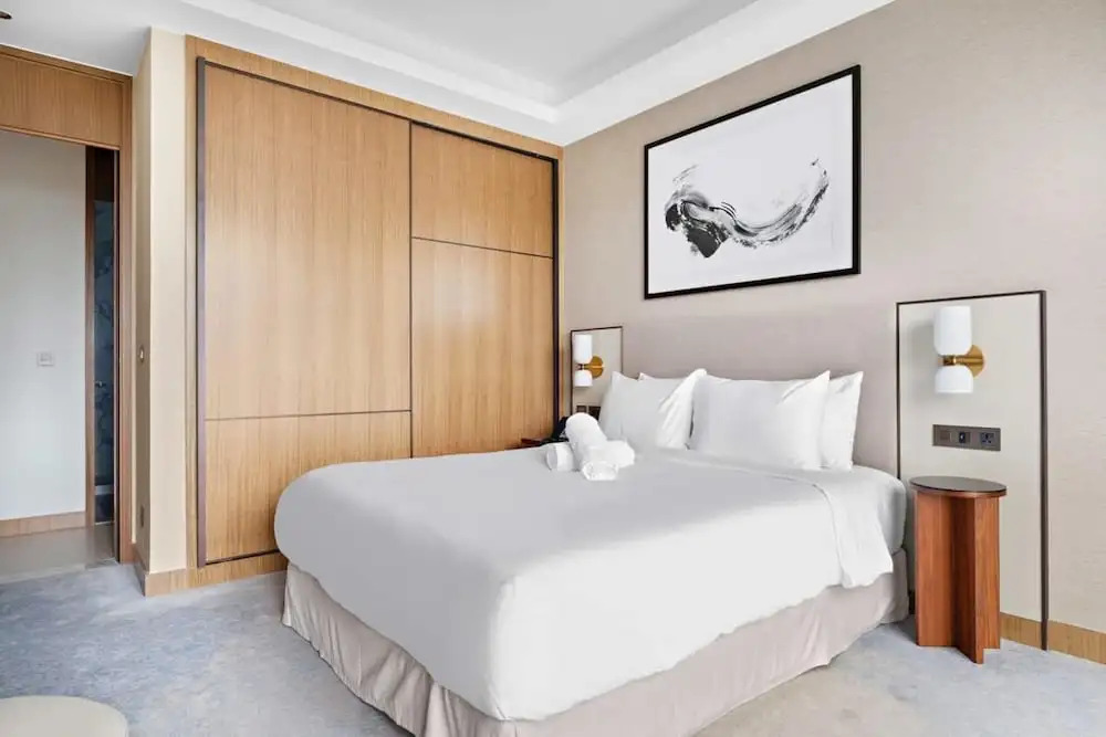 Luxurious 3-bedroom Apartment Facing Burj Khalifa in The Address Dubai Opera