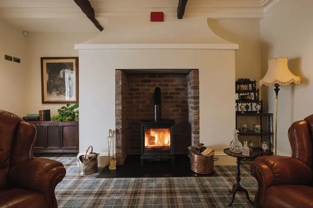 Moore Lodge