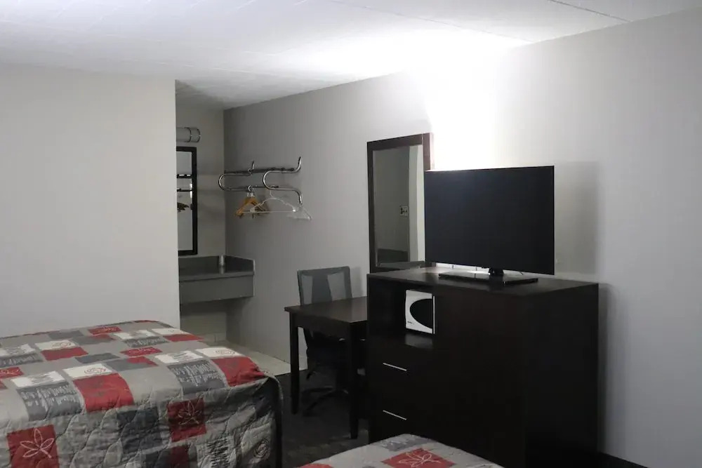 Fort York Motel