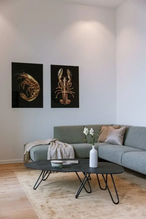 Serene Dikefront Apartment With en Suite Bedrooms and Stunning Views