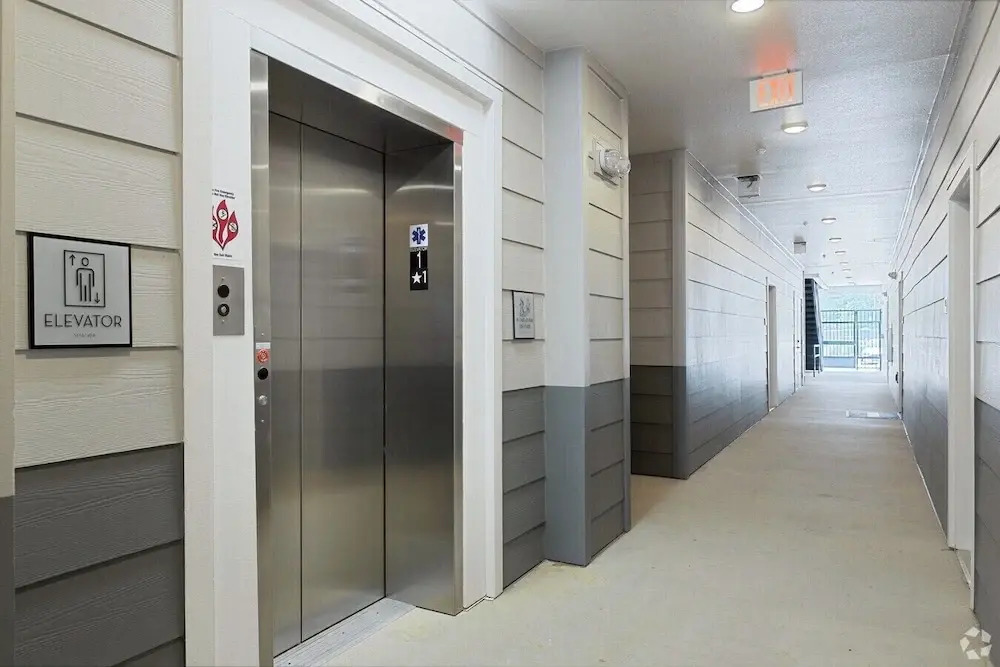 Adeline Apartments 15m to Parks, Pet Friendly, Free Parking by Heavenly Homes
