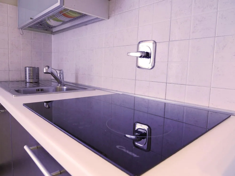 Casa Bella Marconi is an Apartment of 34 Square Meters. Clean, Bright, in the Heart of the City