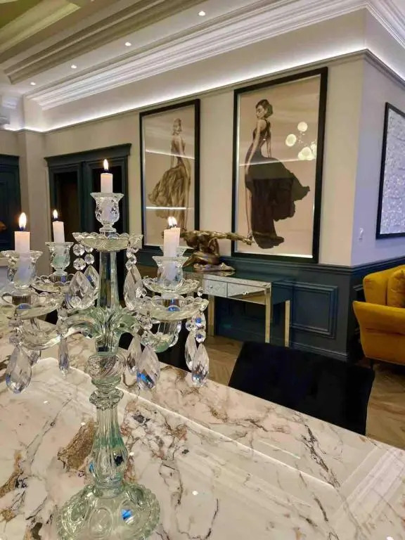 OLuxuxy49 - Appartements T3 de prestige, Place du Ralliement, 2ème 3ème et 4ème étage SANS ASCENSEUR