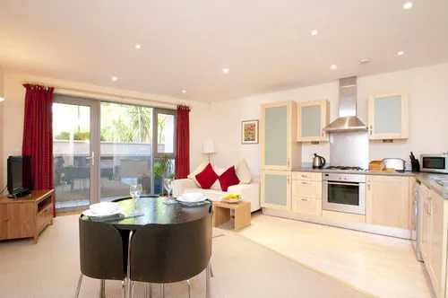 Cleyro Serviced Apartments - Harbourside