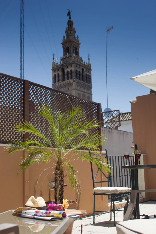 Life Apartments Giralda Suites