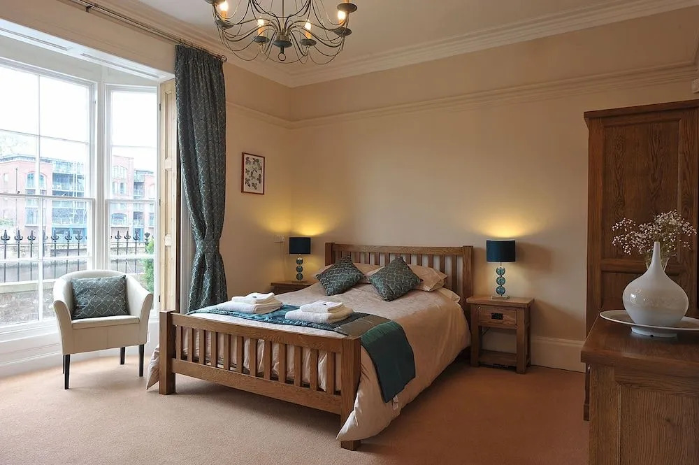 York Riverside Apartments