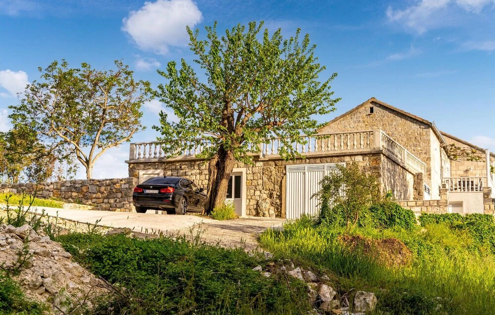 Amazing Home in Ston With Outdoor Swimming Pool, Wifi and 4 Bedrooms