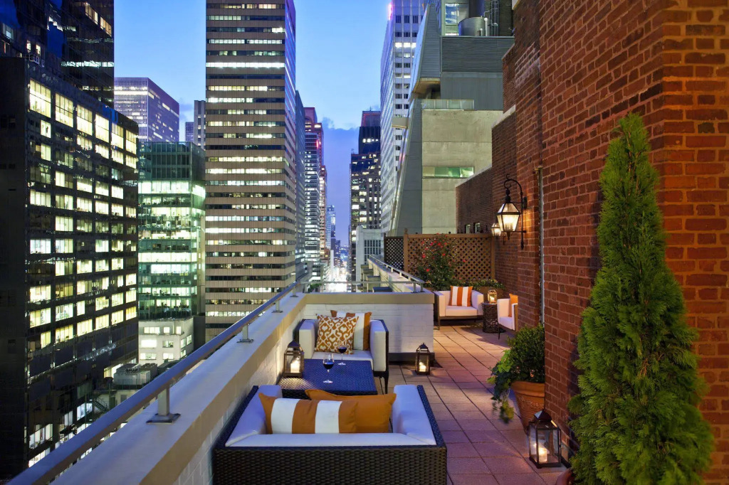 Omni Berkshire Place